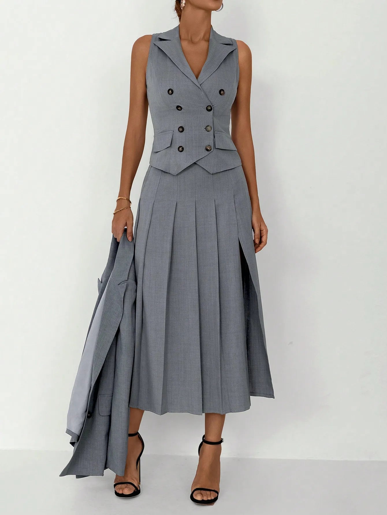 The Executive Essentials