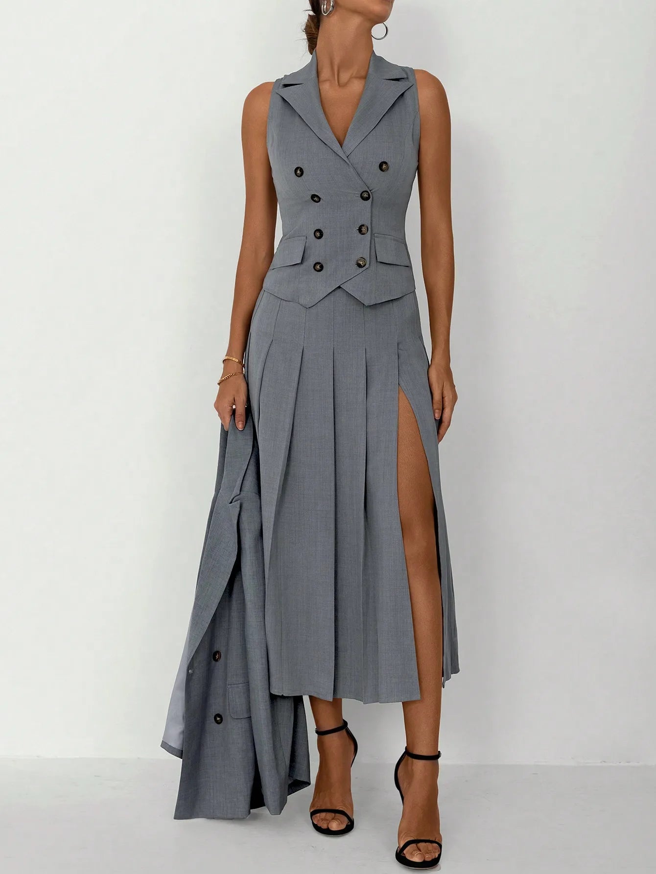 The Executive Essentials